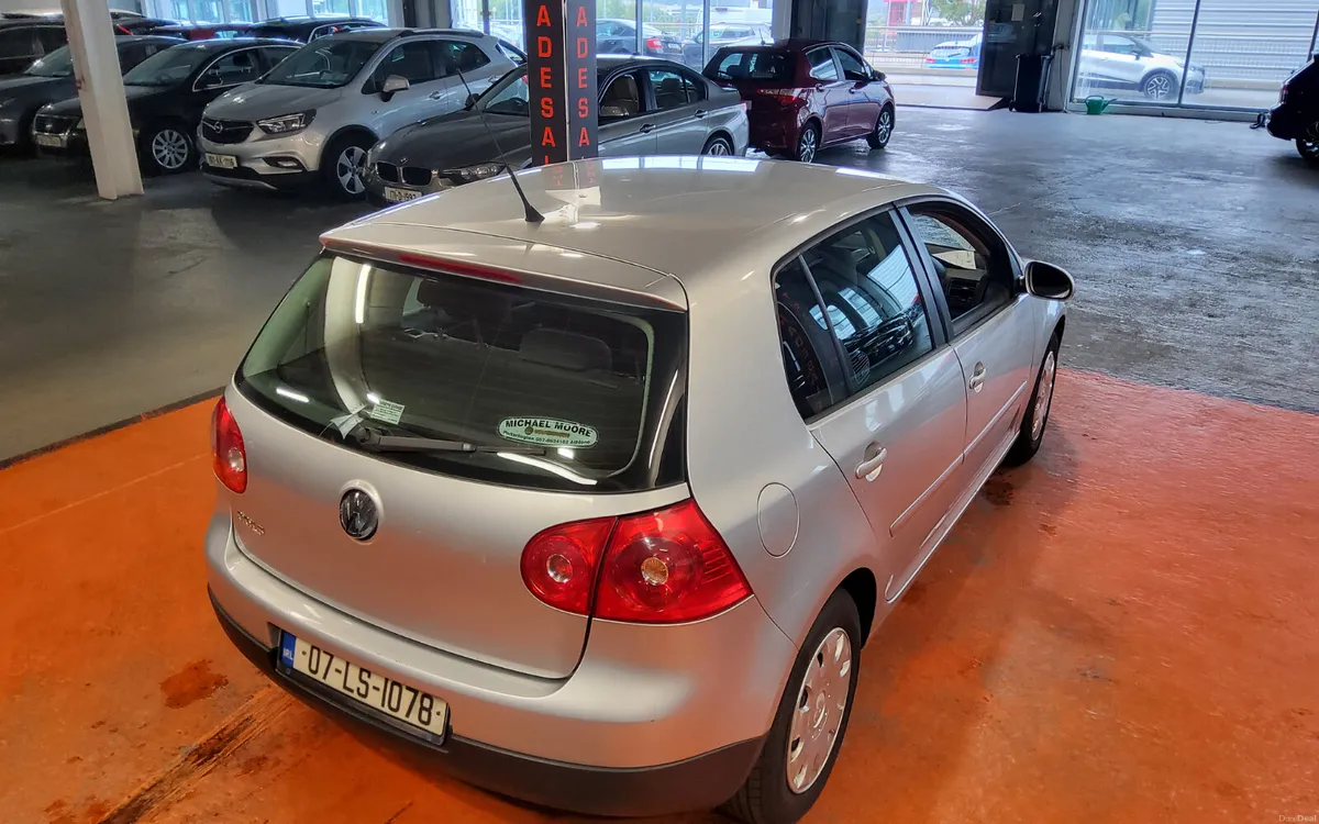 Volkswagen Golf 2007 - Image 2