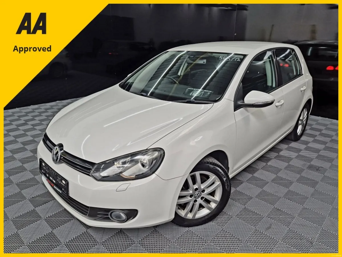 🚗 2012 VW Golf Premium  Edition | Only 78K Kms 🚗 - Image 3