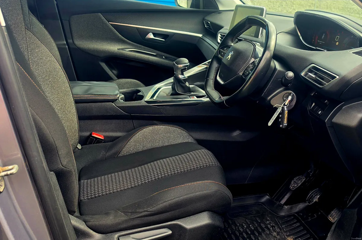 Peugeot 3008 ACTIVE 1.6HDI NCT TAX - Image 5