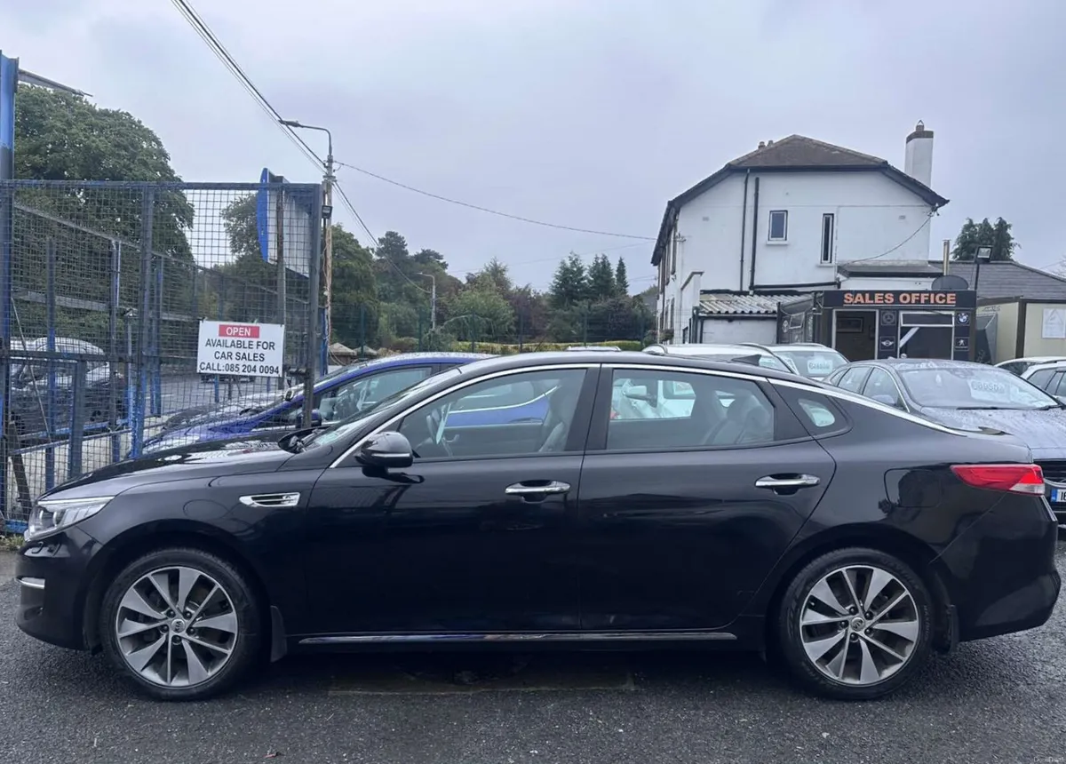 2019 Kia Optima PLATINUM - Image 3