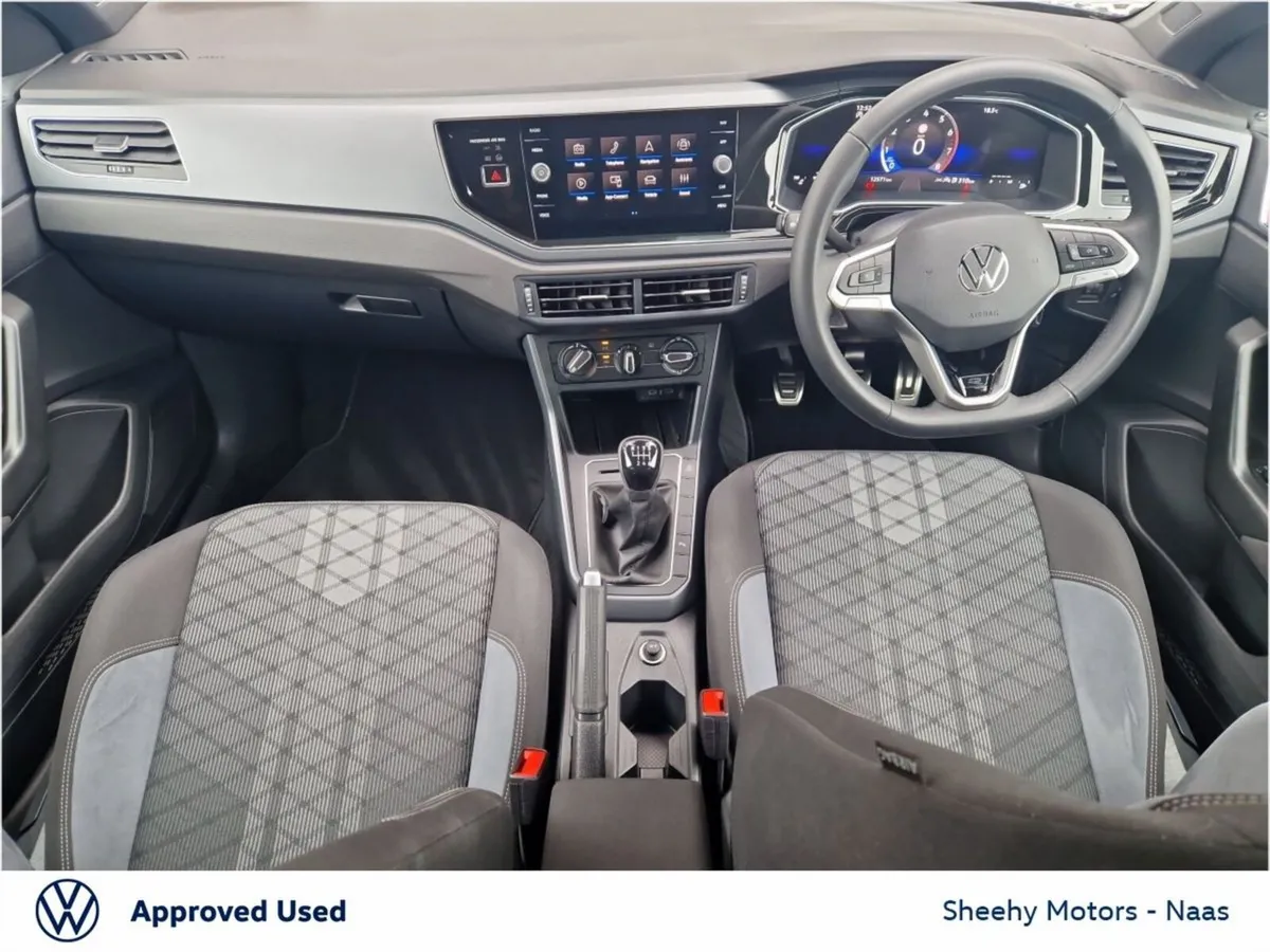 Volkswagen Taigo R-Line 1.0TSI, Rear Camera - Image 2