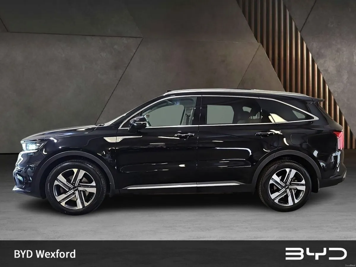 Kia Sorento 2.2 K3 4X2 Diesel 7 seats - Image 4