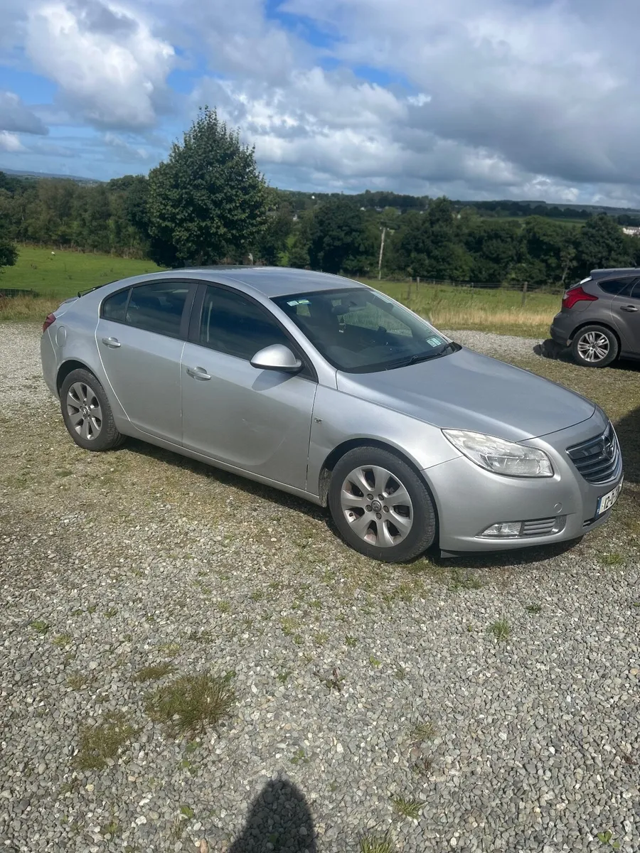 Opel Insignia 2012 1.4L petrol - Image 1