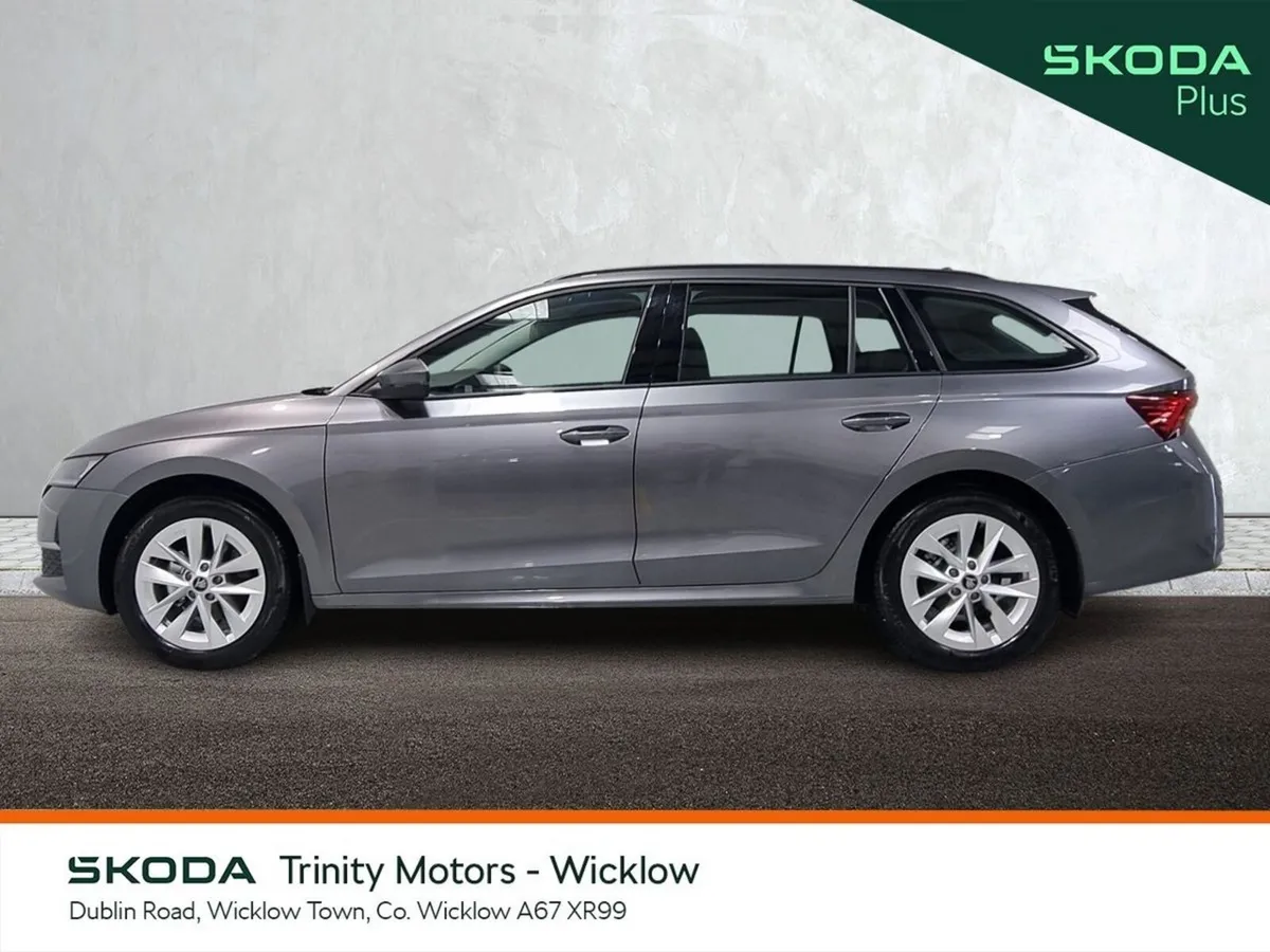 Skoda Octavia ** COMBI ** SELECTION ** 2.0TDI ** T - Image 6