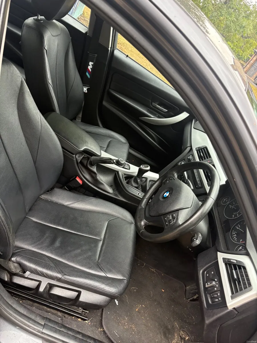 BMW 3-Series 2012 - Image 3