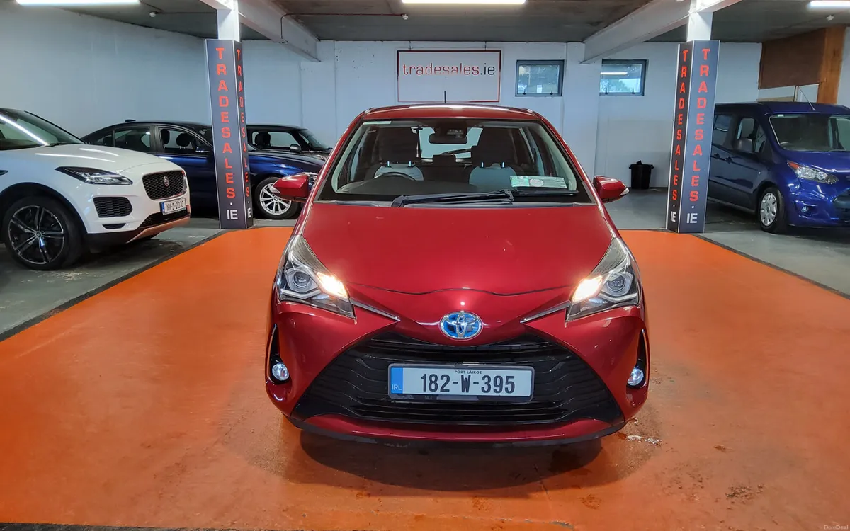 Toyota Yaris 2018 - Image 2