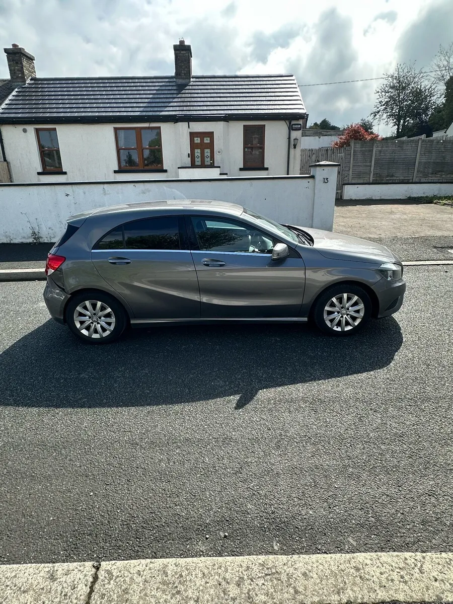 Mercedes Benz A180D - Manual - negotiable - Image 4