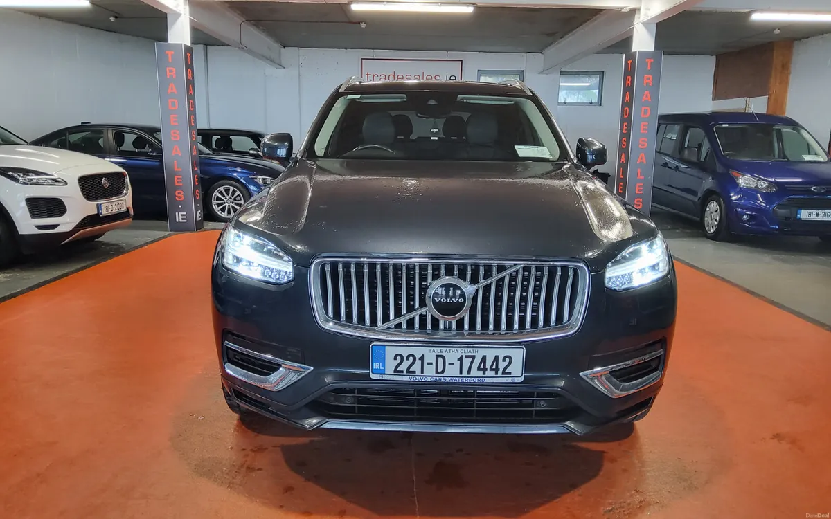 Volvo XC90 2022 - Image 2