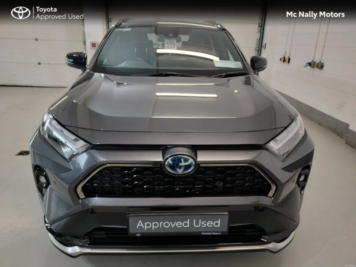 Toyota RAV4 232 PLUG-IN HYBRID SPORT AWD LOW KMS - Image 5