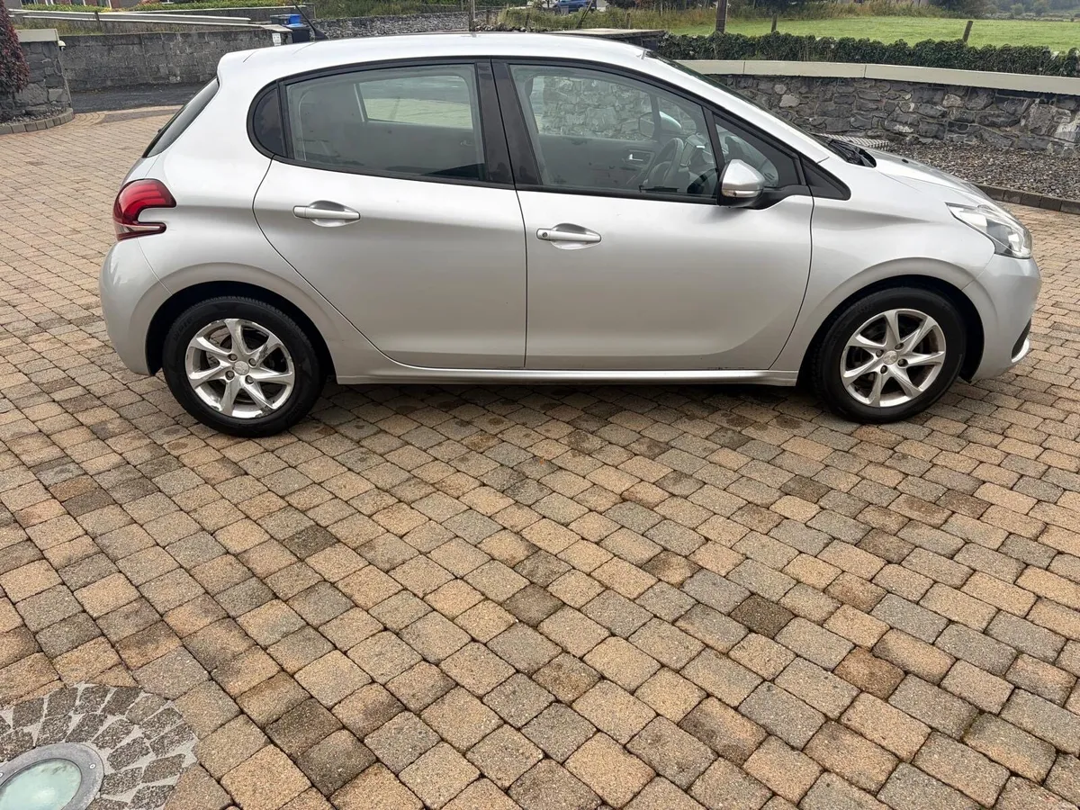 BARGAIN Peugeot 208 - Image 4