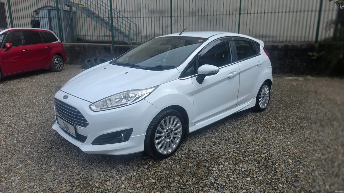 2016 Ford Fiesta - Image 4