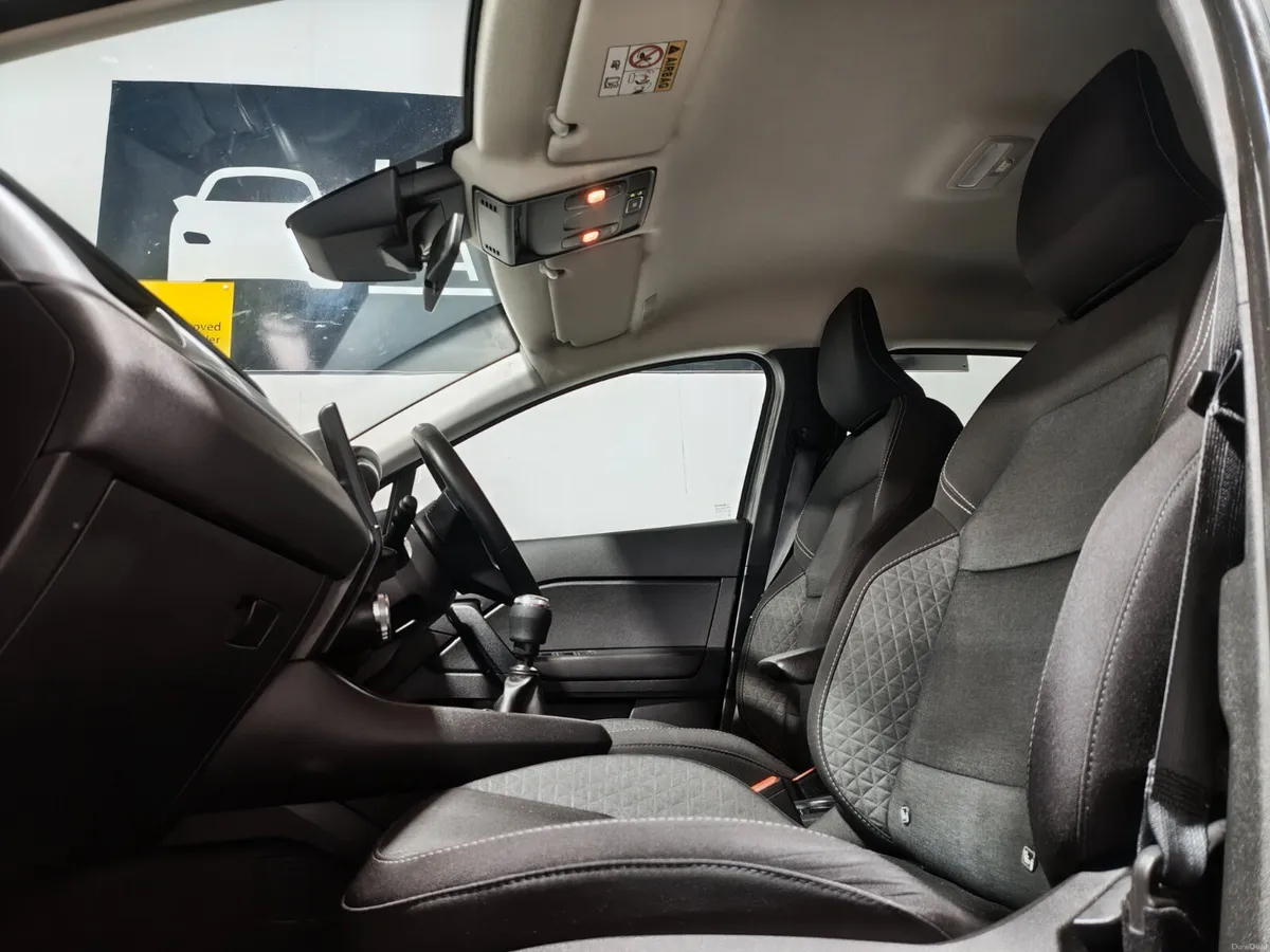 Renault Captur 2022 1.0 PETROL ICONIC SPEC EXTRAS - Image 2