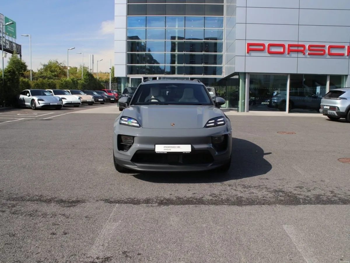 Porsche Macan Electric - Image 6