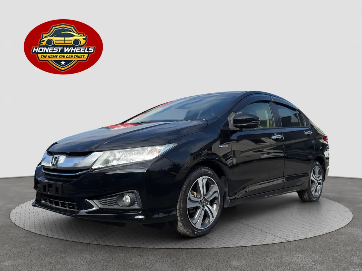 2015 Honda Grace 1.5 Petrol Hybrid Automatic - Image 3