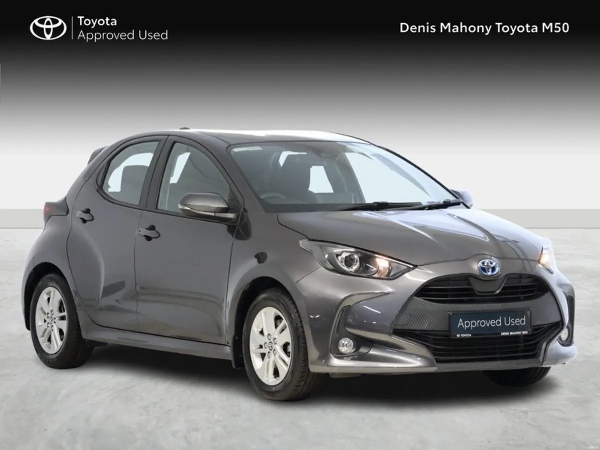 Toyota Yaris Luna Hybrid - Image 1