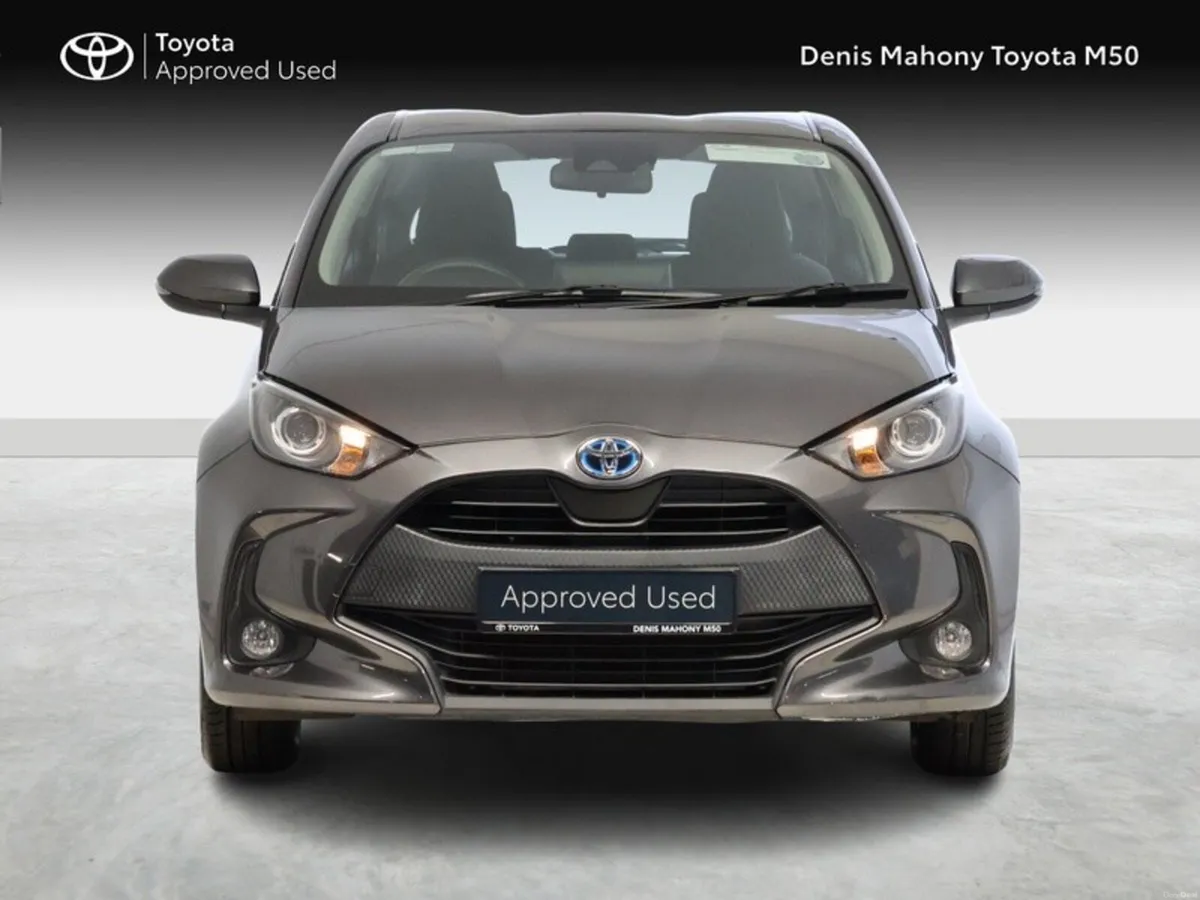 Toyota Yaris Luna Hybrid - Image 5