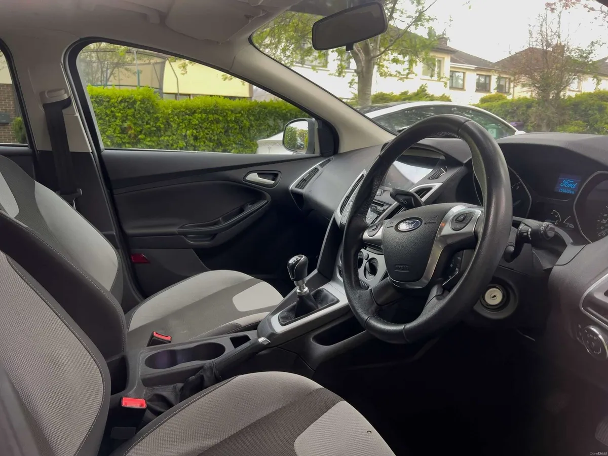 Ford Focus 2012 - Image 5