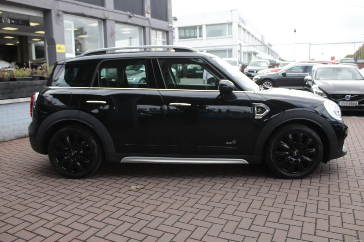 2.0SD CROSSOVER ALL4 ALL WHEEL DRIVE 5DR ESTATE AU - Image 3