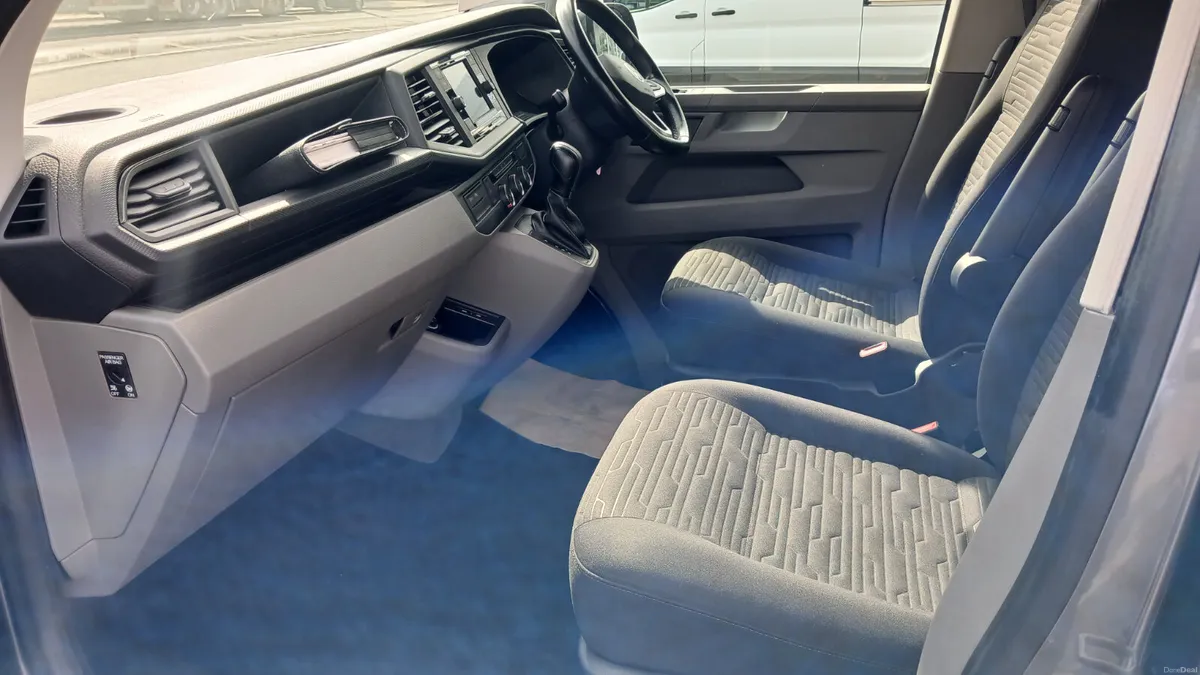 2021 VW SHUTTLE 8 SEAT,AUTO SWB IMMACULATE/ RARE - Image 4