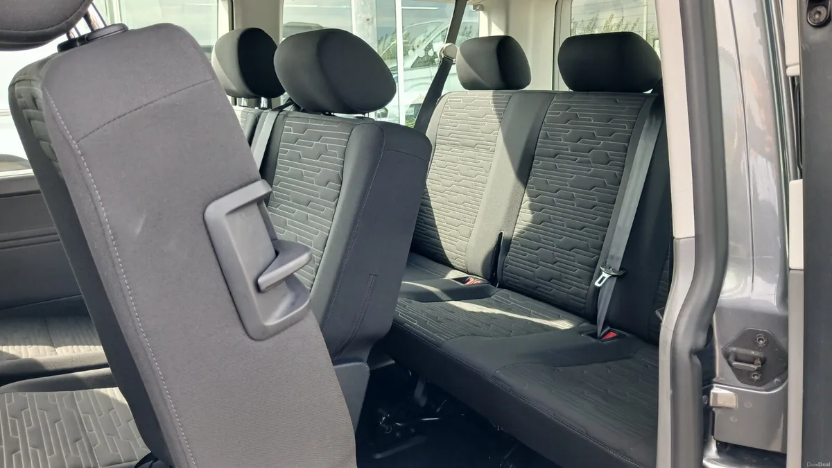 2021 VW SHUTTLE 8 SEAT,AUTO SWB IMMACULATE/ RARE - Image 6
