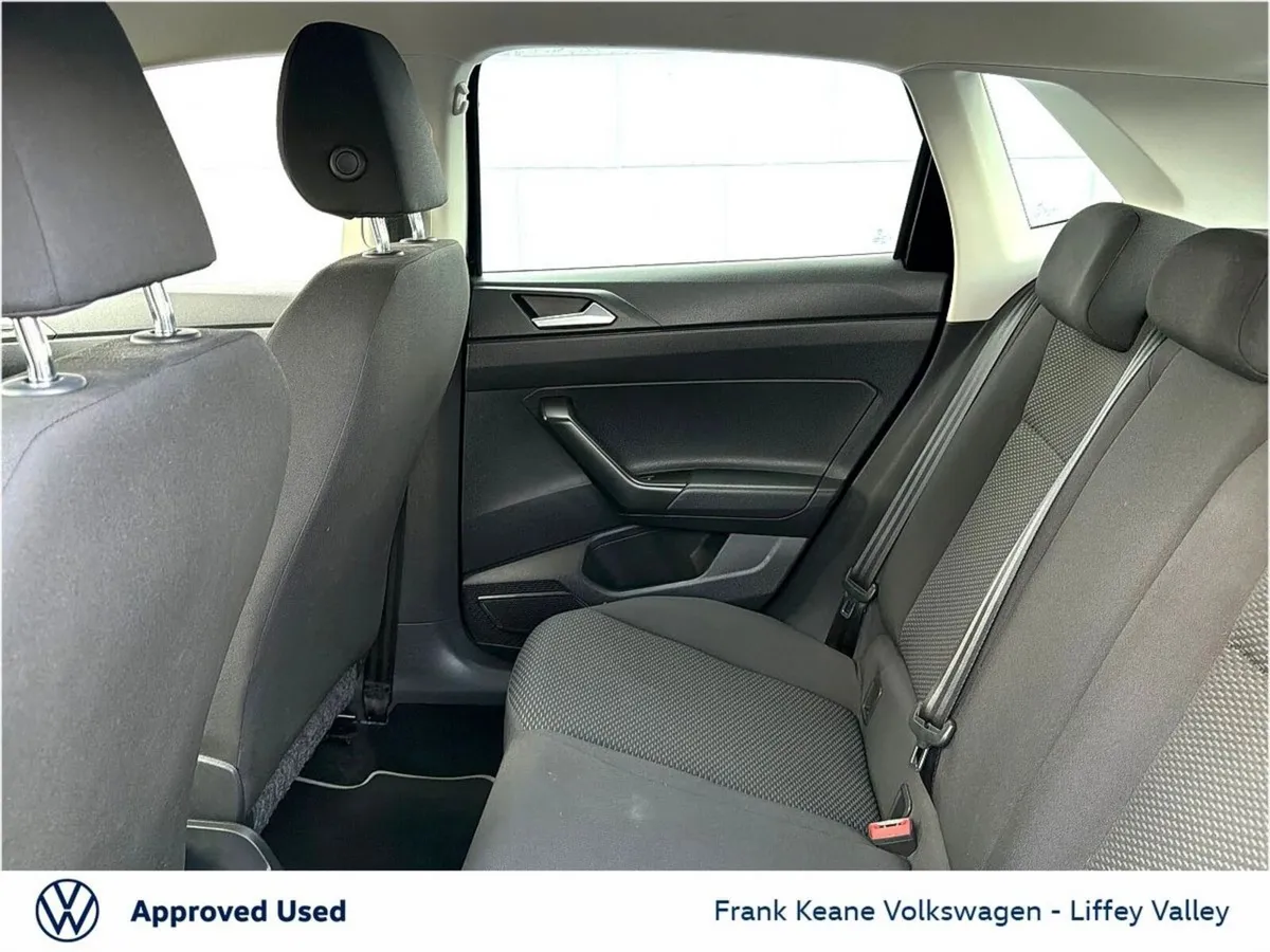Volkswagen Polo TRENDLINE 1.0 TSI 65HP *DEEP BLACK - Image 6
