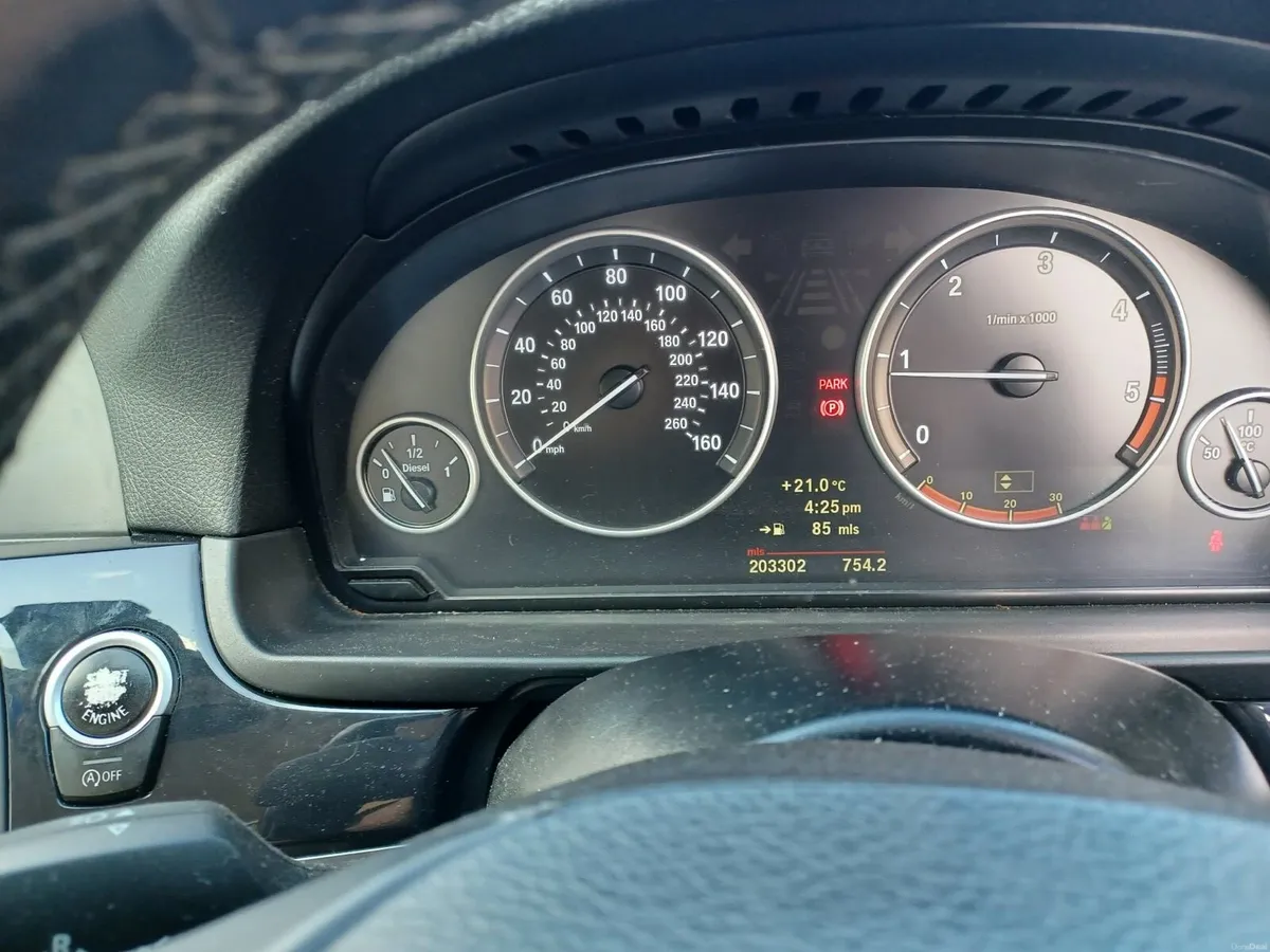 BMW 5 Series - Image 6