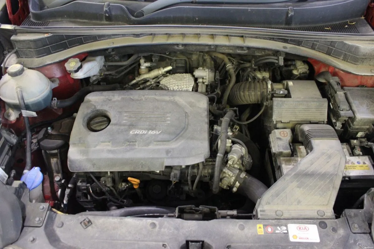 Kia Sportage 1.7 PLATINUM - TENDER 42 - Image 3