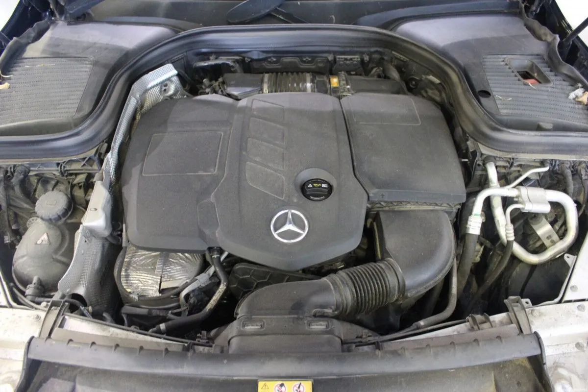 Mercedes-Benz GLC GLC200d AUTO - TENDER 41 - FULL - Image 4