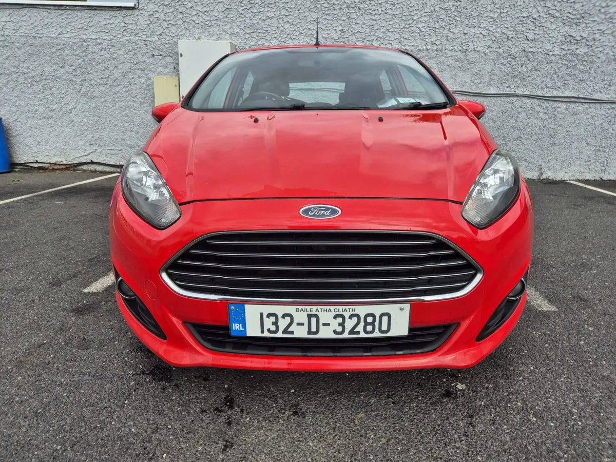 Stunning Ford Fiesta 2013 1.5 Diesel - Image 2