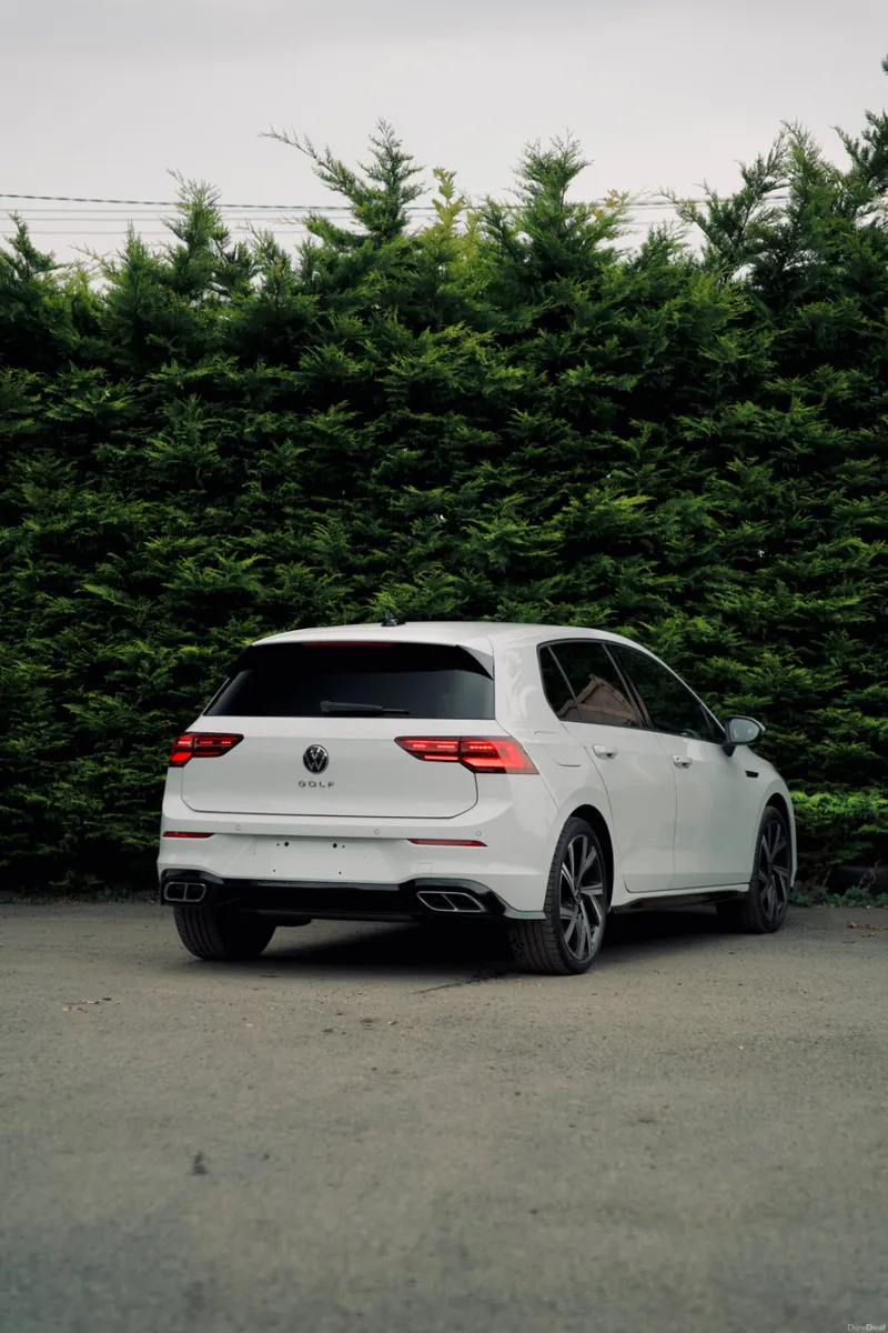 Volkswagen Golf R-Line 2024 | Premium Sporty - Image 3