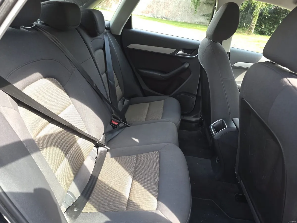 Audi Q3 2013 - Image 6