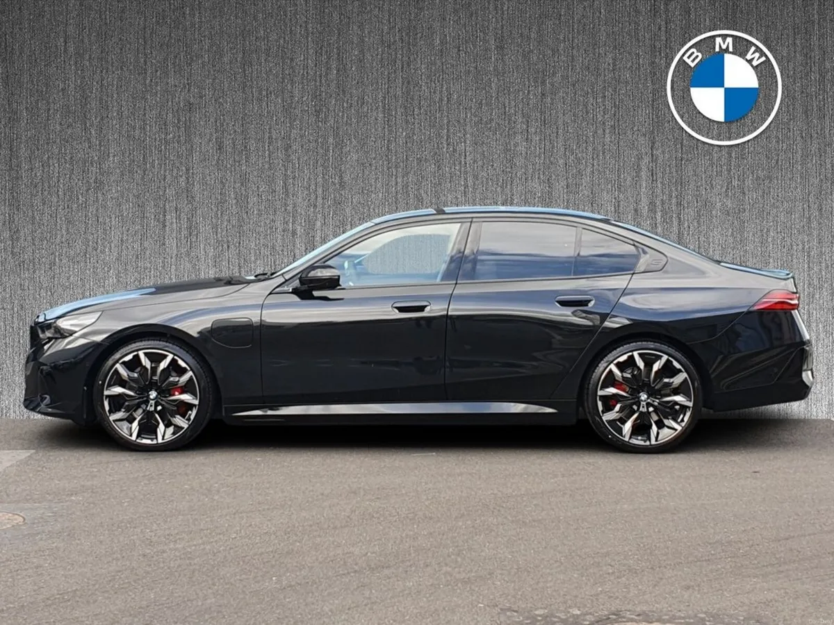 BMW 5-Series 530e M Sport Pro Saloon - Image 3