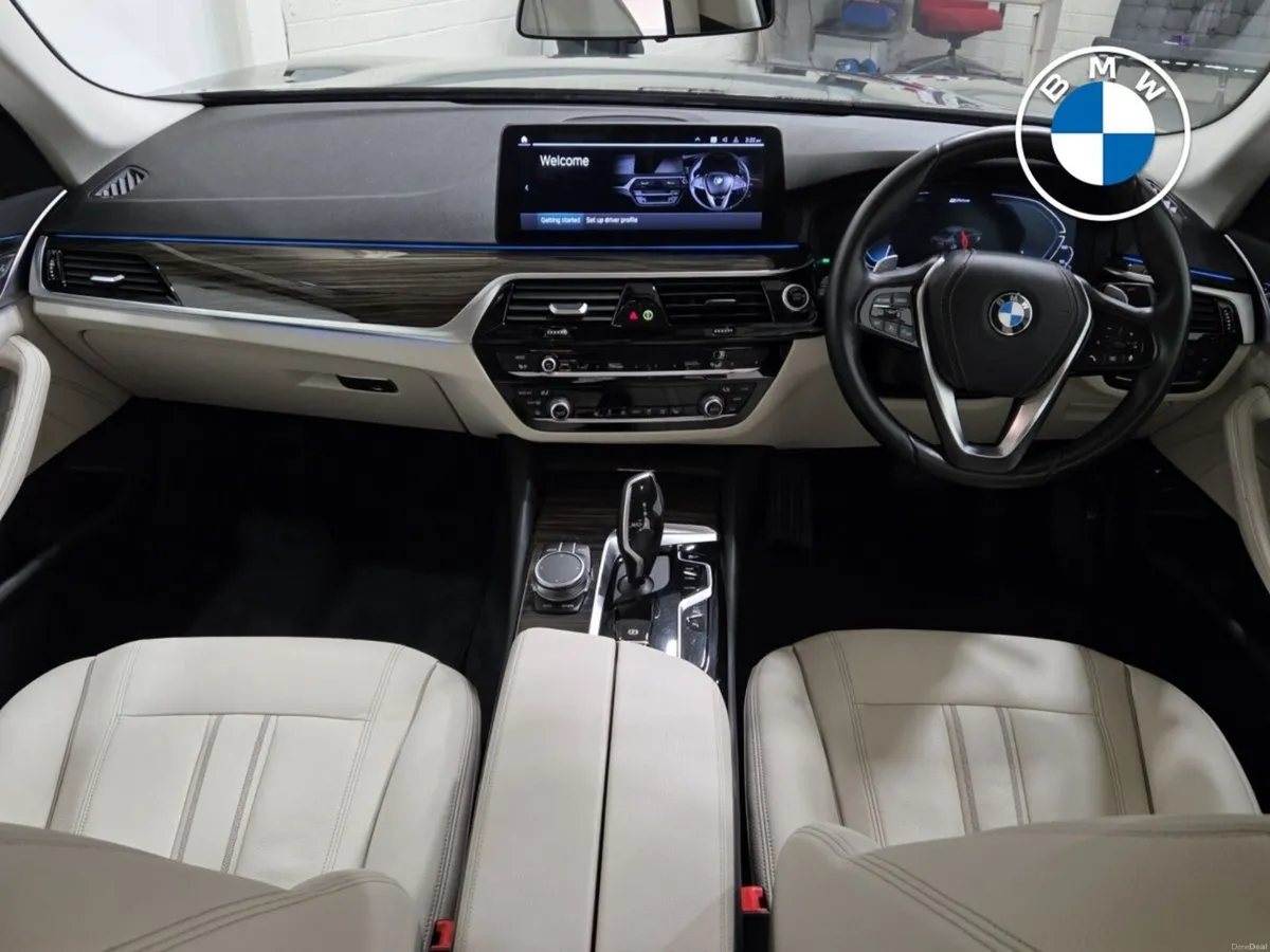 BMW 5-Series 530e SE Saloon - Image 4