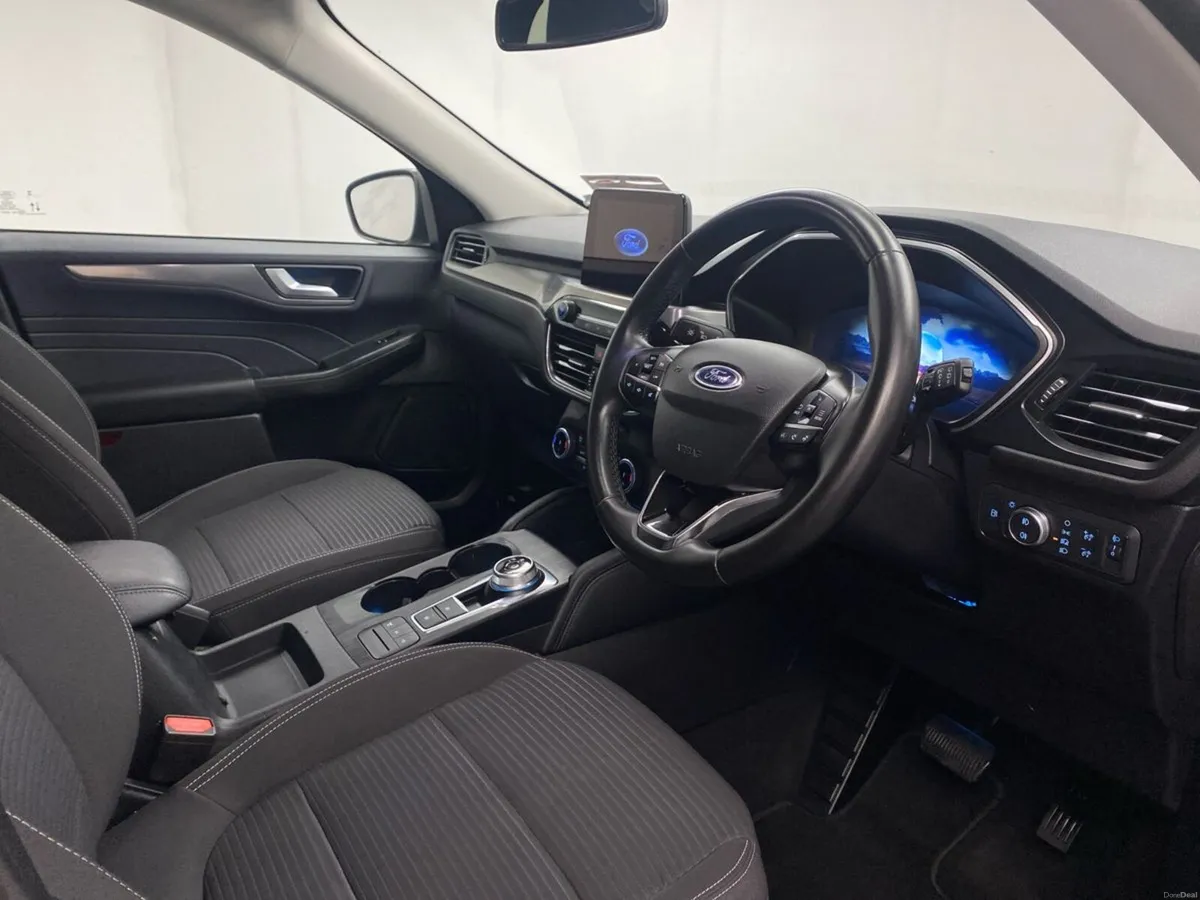 Ford Kuga 2.5 Duratec 225PS PHEV Titanium Auto - Image 6