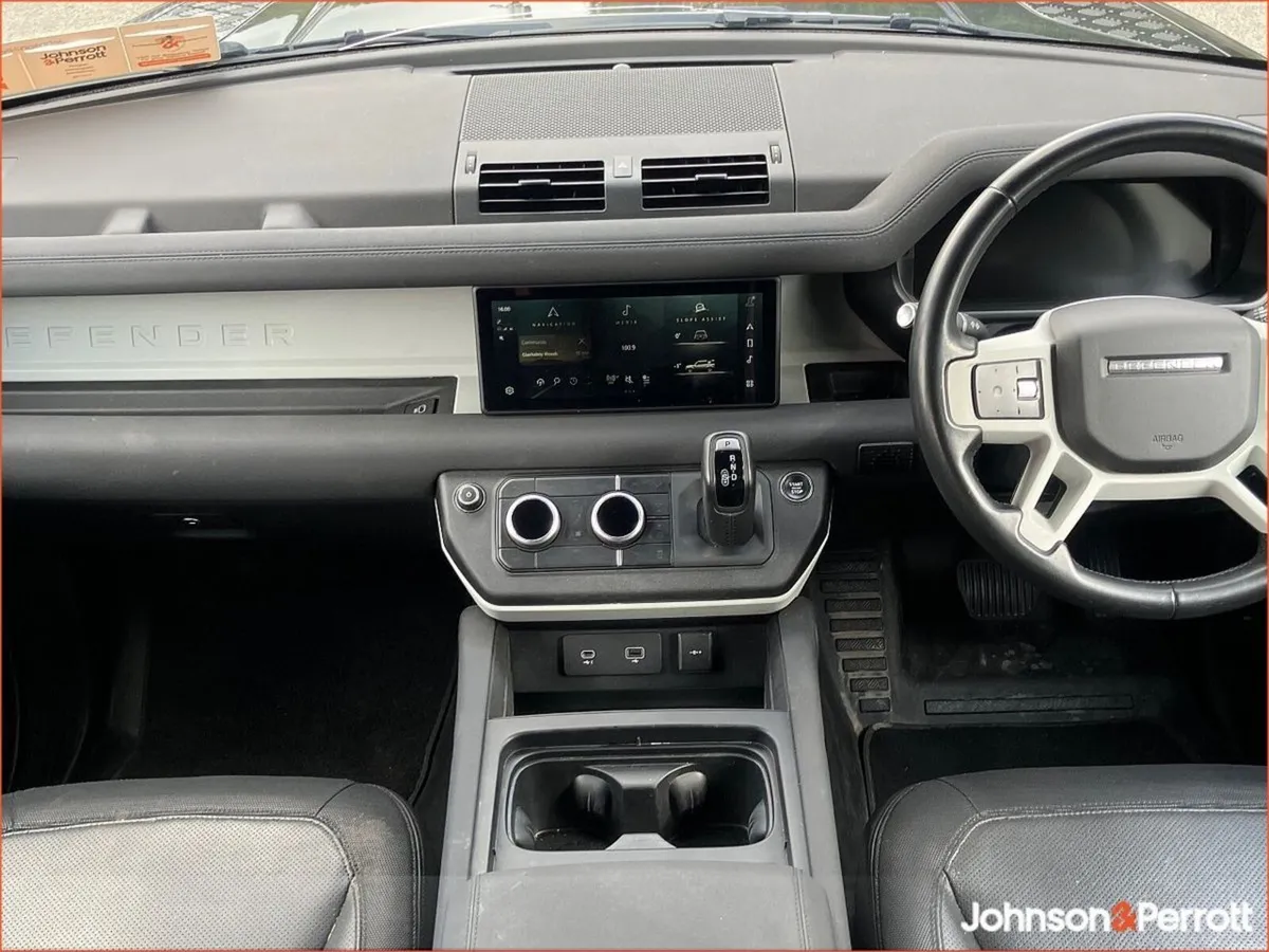 Land Rover Defender 2.0 P400E S 110 AUTO 4WD - Image 4