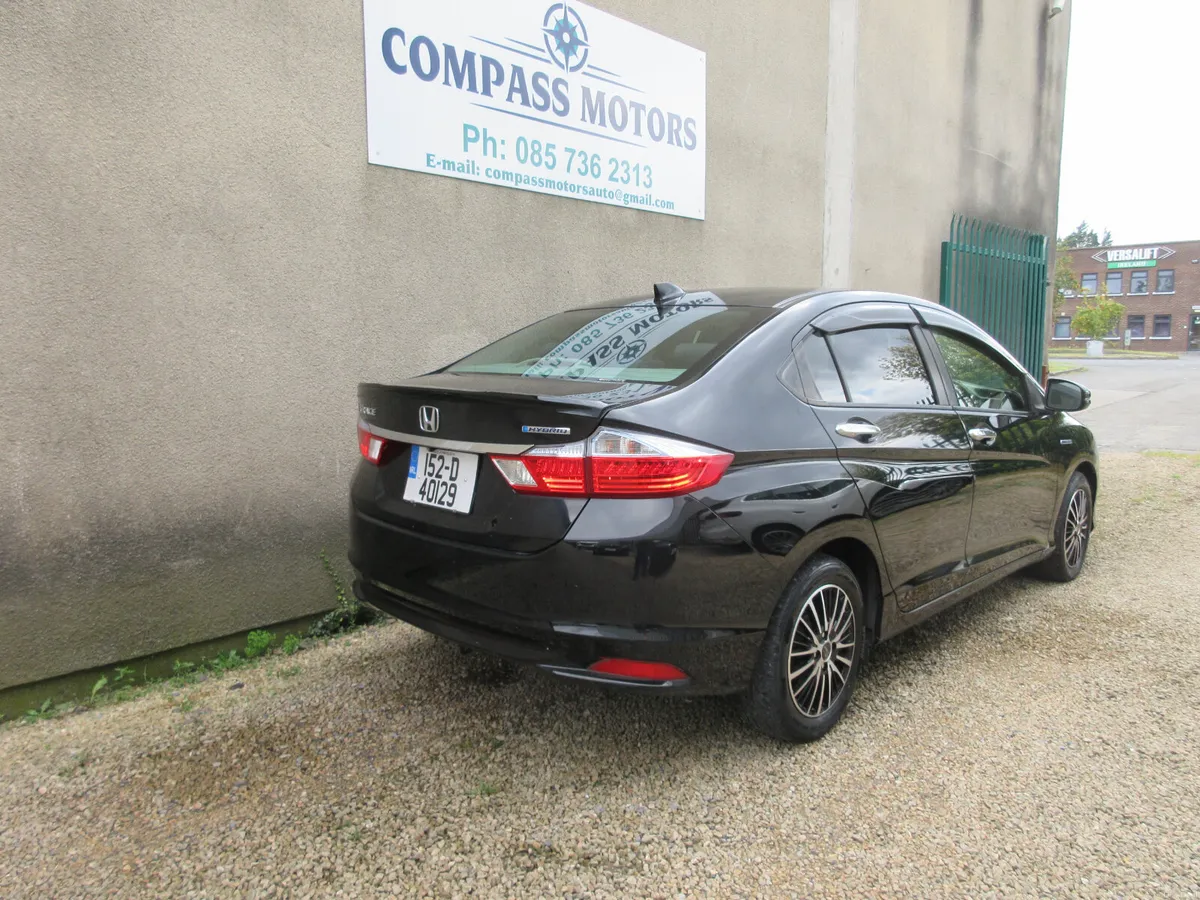 2015 Honda Grace 1.5 Hybrid - Image 6