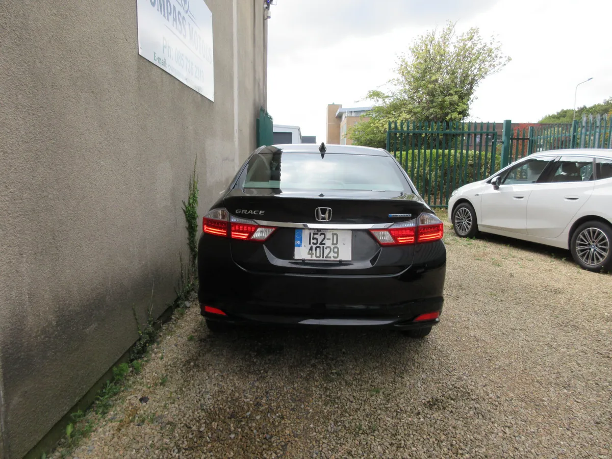 2015 Honda Grace 1.5 Hybrid - Image 5