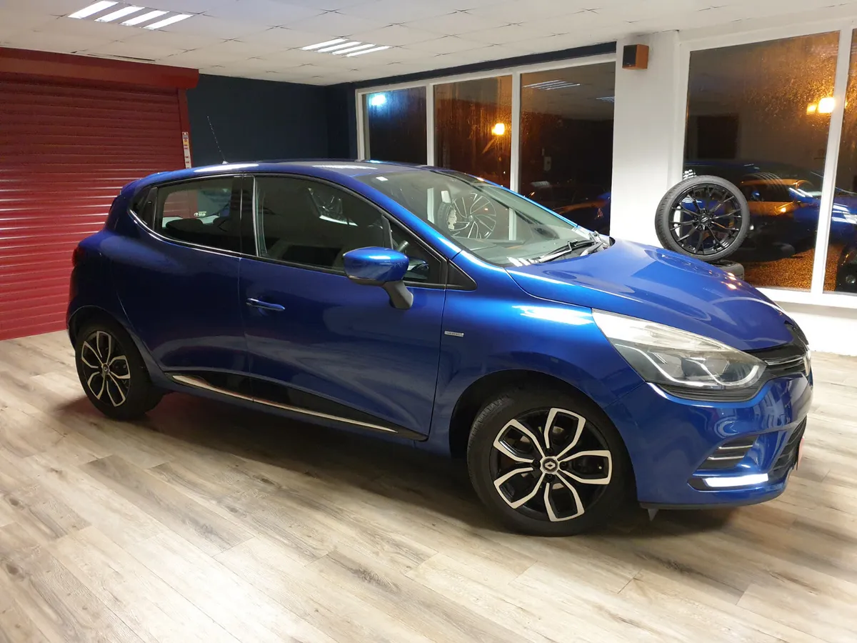 RENAULT CLIO 1.2 AUTO RS - Image 2