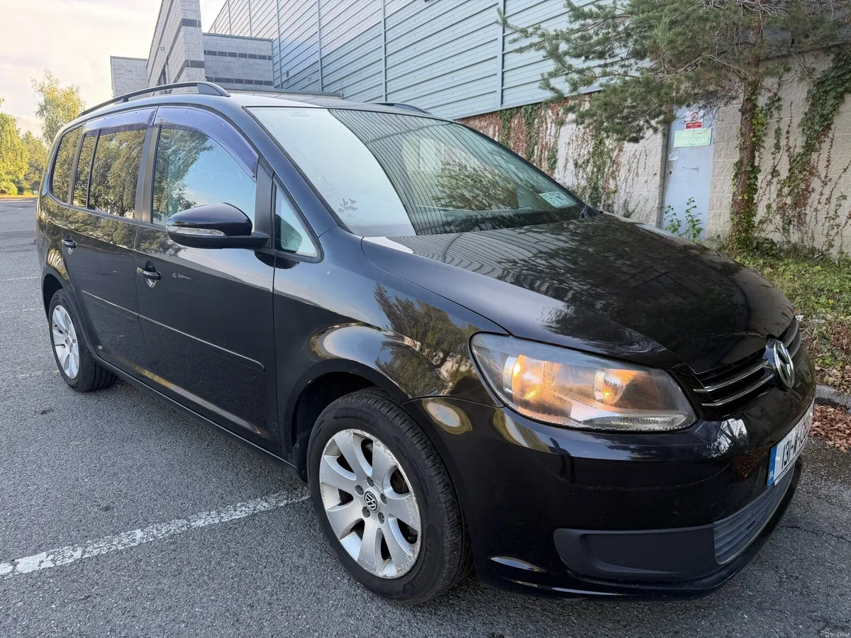 2013 VW Touran 1.4 Tsi Automatic 7 seater - Image 1