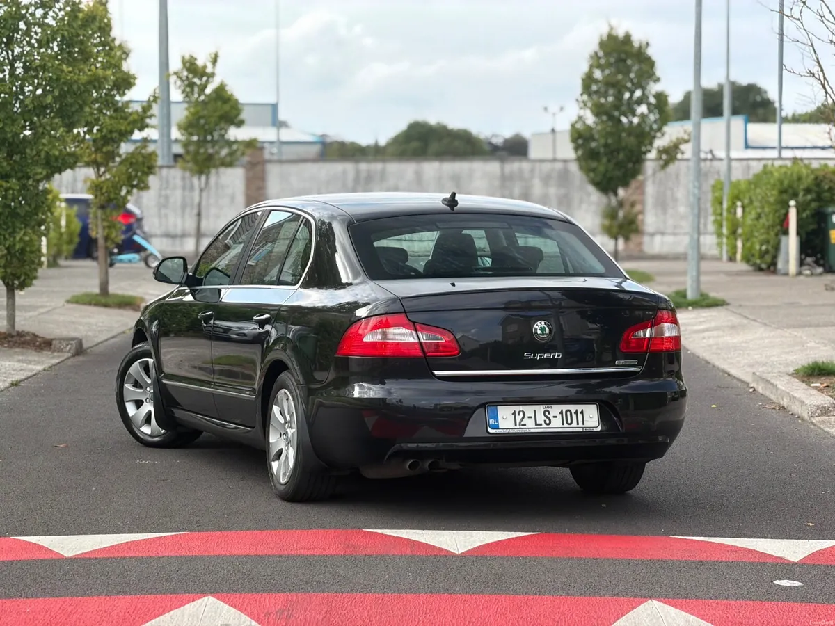 HIGH SPEC, 1 OWNER 🚗 2012 Skoda Superb 1.6tdi - Image 3