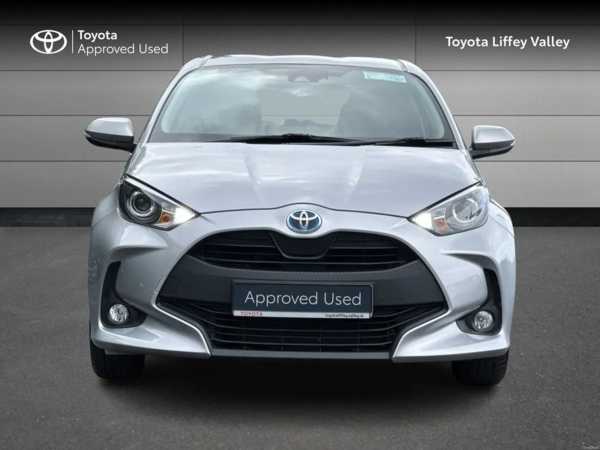 Toyota Yaris YARIS 1.5 HYBRID LUNA - Image 5