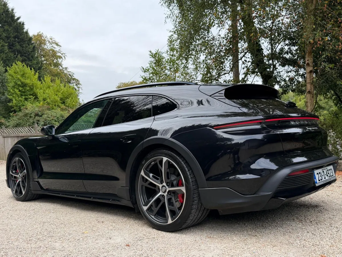 Porsche Taycan 4S CROSS TURISMO *562 bhp Performan - Image 6