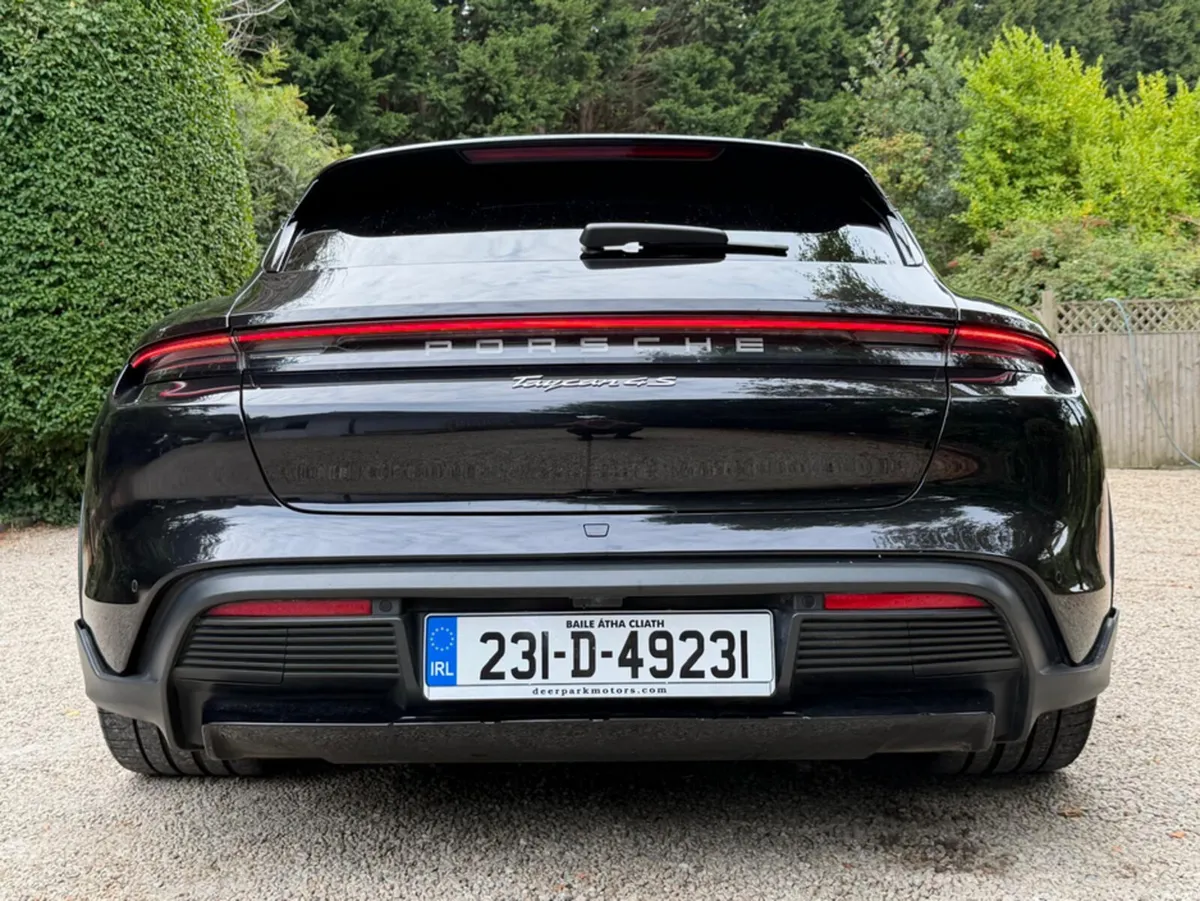 Porsche Taycan 4S CROSS TURISMO *562 bhp Performan - Image 5