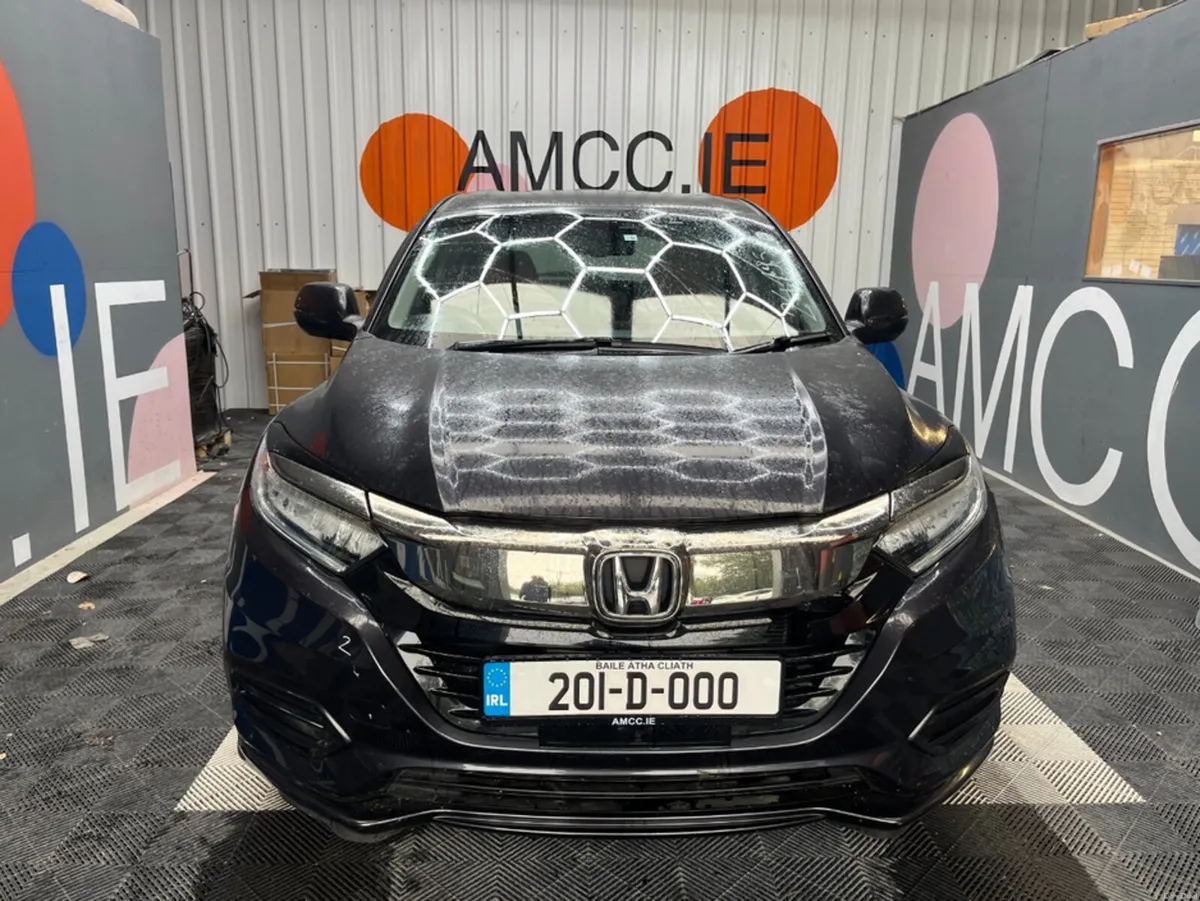 Honda Vezel 2020 HONDA VEZEL HYBRID Z SENSING 4WD - Image 2