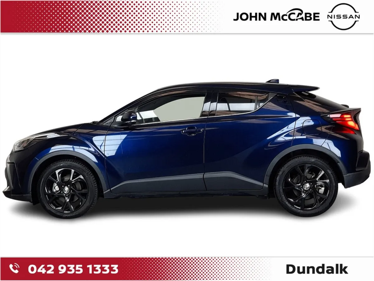 Toyota C-HR HYBRID LUNA SPORT BLACK EDITION AUTO * - Image 4