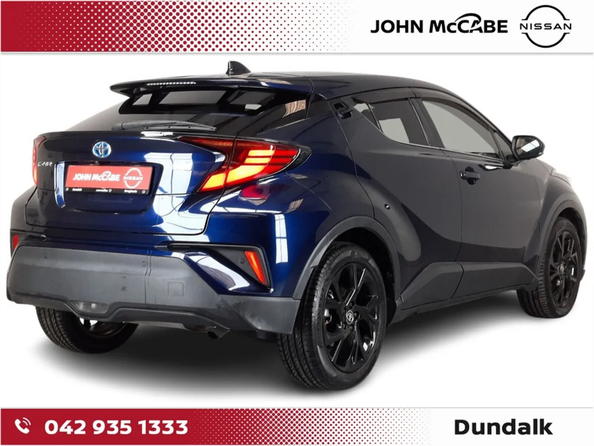 Toyota C-HR HYBRID LUNA SPORT BLACK EDITION AUTO * - Image 5