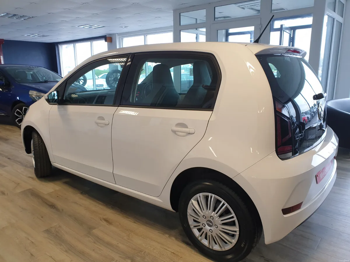 VOLKSWAGEN UP 1.0 AUTO 5DR - Image 3