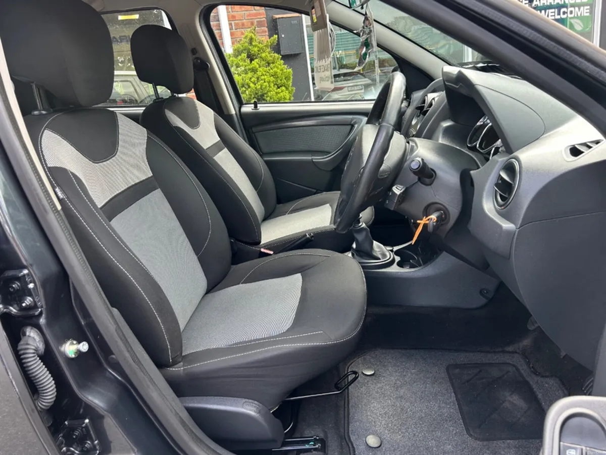 Dacia Duster PRESTIGE 1.5 DCI 4X2 SUV Style * SUpe - Image 3