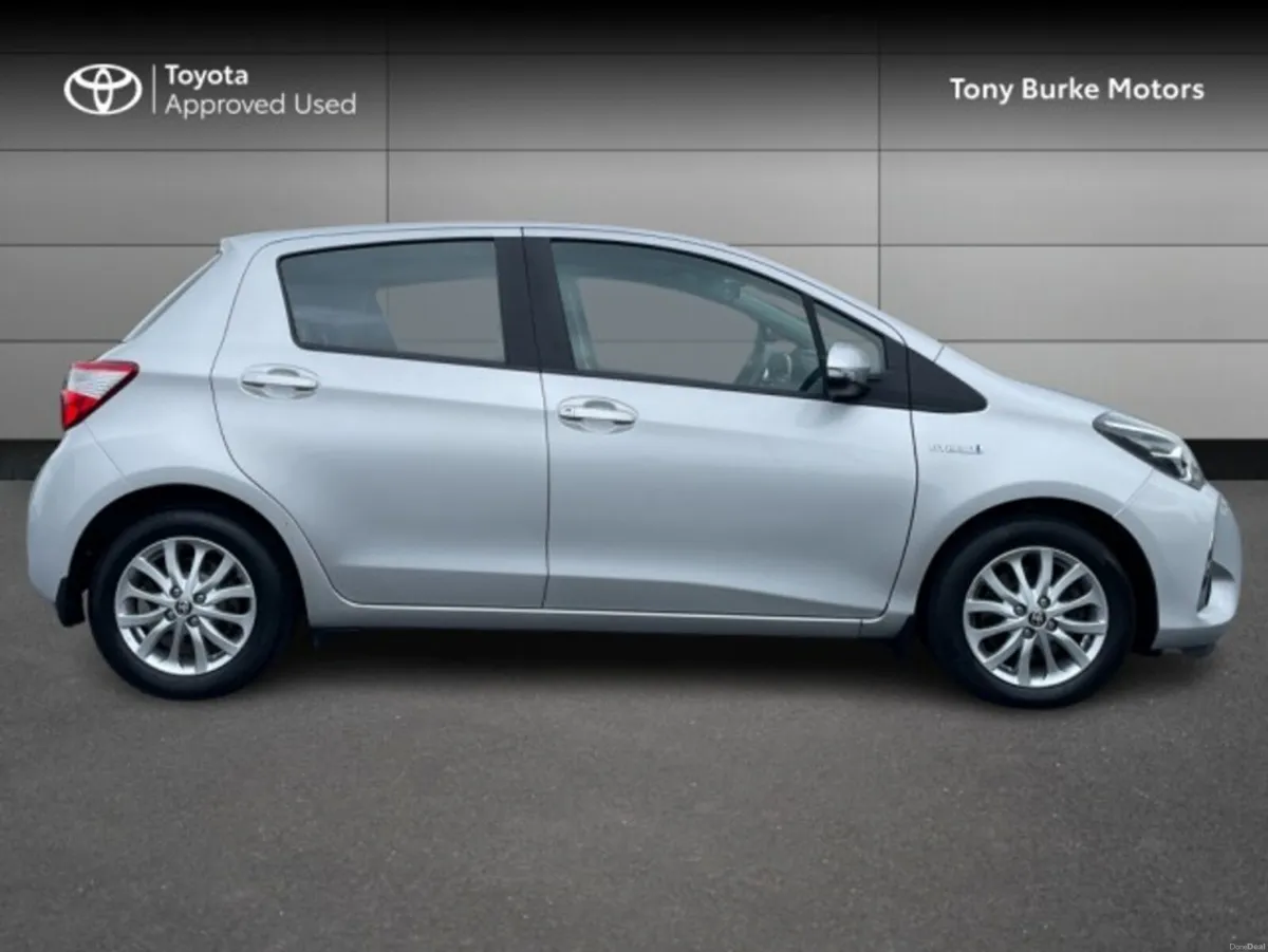 Toyota Yaris Hybrid Luna Edition - 1.5 - 5dr - NCT - Image 4