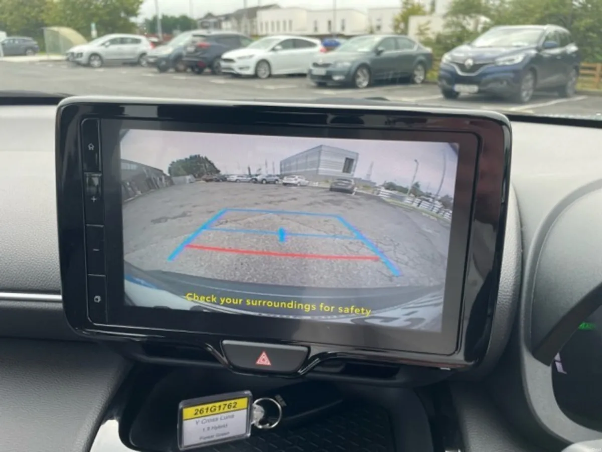 Toyota Yaris Cross - Luna - 1.5 Hybrid – Aut - Image 4